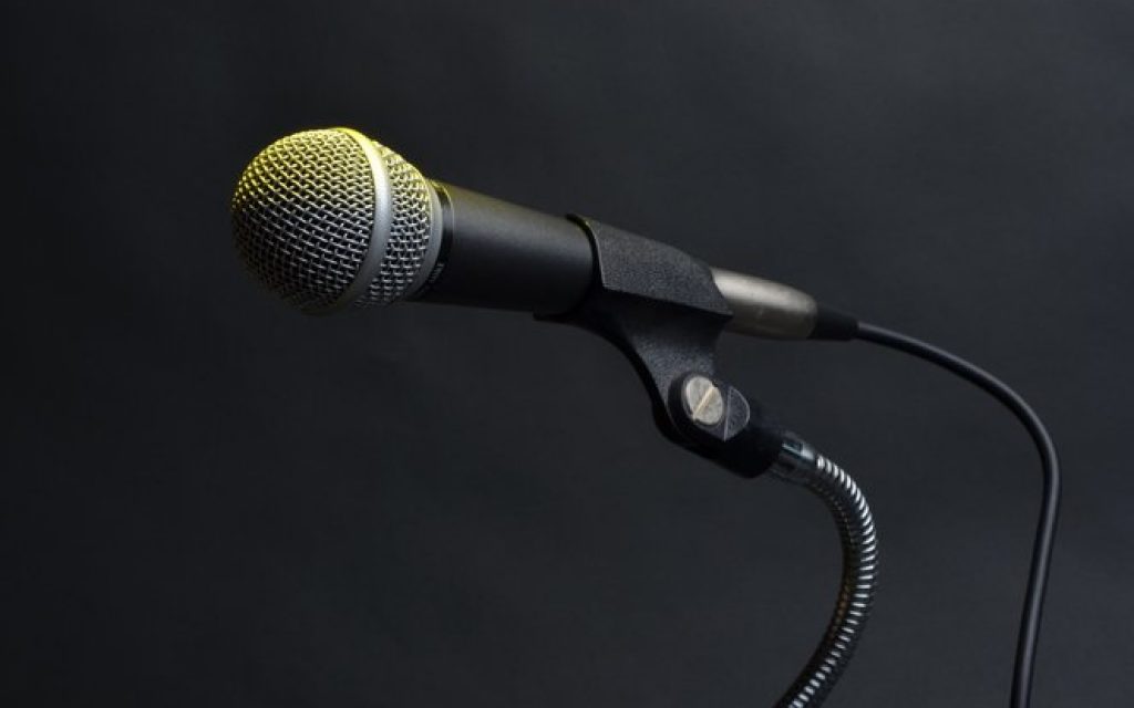 microphone-1640708